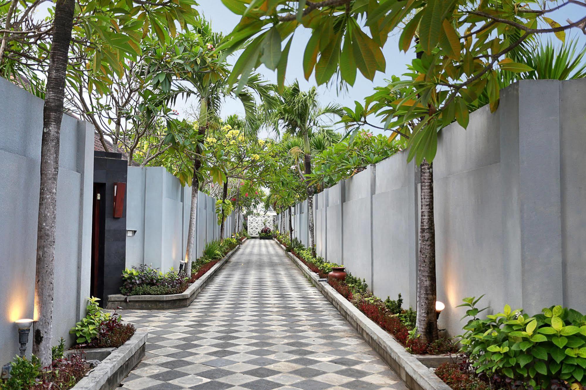 Kunti Villas Seminyak Exterior foto